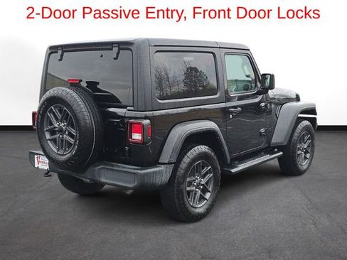 Used 2024 Jeep Wrangler Sport S image 8