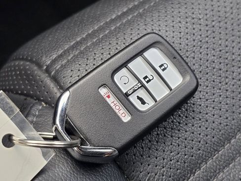 Used 2022 Honda CR-V Touring image 33