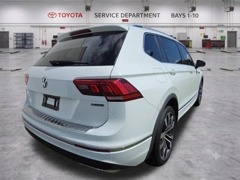 Used 2020 Volkswagen Tiguan SEL Premium R-Line AWD/4WD image 7