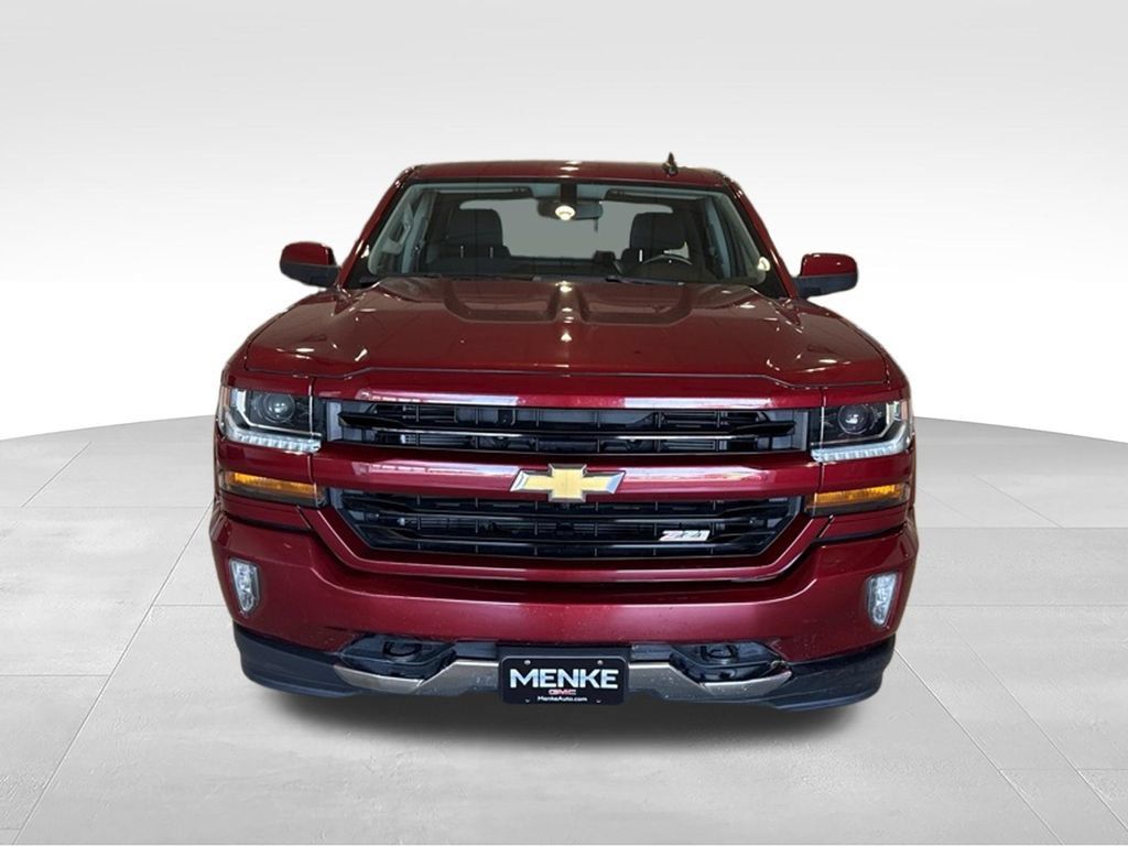 Used 2018 Chevrolet Silverado 1500 LT w/ All Star Edition AWD/4WD image 2
