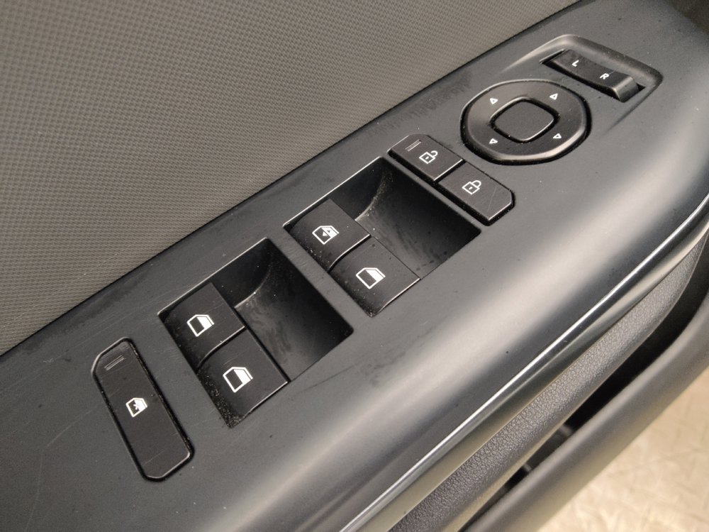 Used 2025 Kia K4 FWD image 27