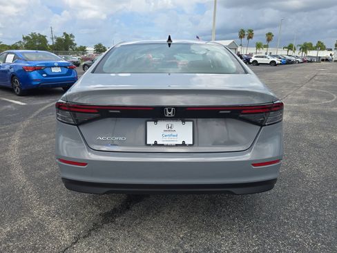 Certified 2025 Honda Accord SE image 5