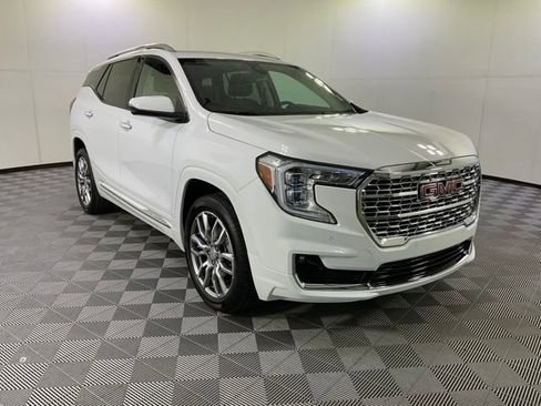 Used 2023 GMC Terrain Denali w/ LPO, Floor Liner Package AWD/4WD image 3