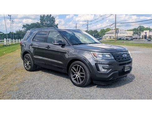 Used 2017 Ford Explorer Sport w/ Equipment Group 401A image 3