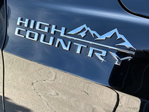 Used 2023 Chevrolet Tahoe High Country w/ Advanced Technology Package AWD/4WD image 29