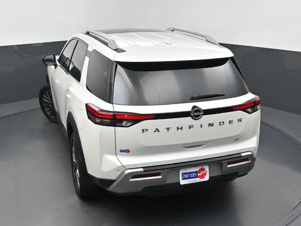 Used 2024 Nissan Pathfinder SL w/ SL Premium Package FWD image 36