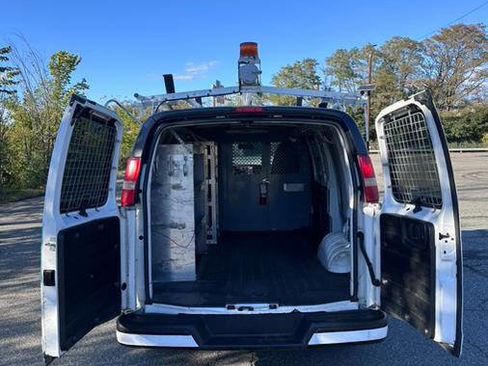 Used 2013 Chevrolet Express 1500 image 12