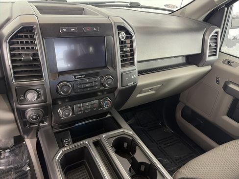 Used 2019 Ford F150 XLT w/ Equipment Group 302A Luxury image 4