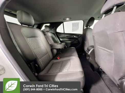 Used 2020 Chevrolet Equinox LT AWD/4WD image 16