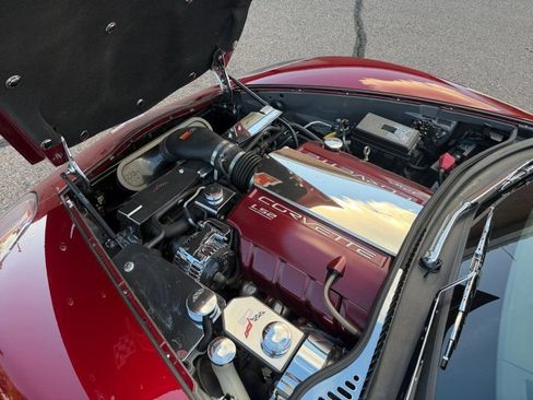 Used 2006 Chevrolet Corvette Convertible w/ Preferred Equipment Group image 16