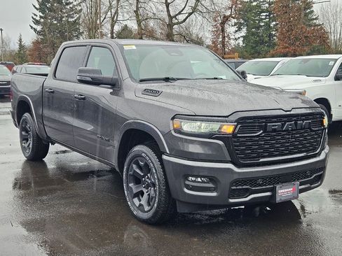 New 2026 RAM 1500 4x4 Crew Cab image 2