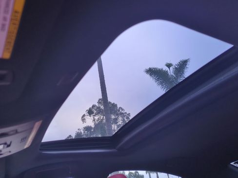 Used 2023 Lexus IS 500 image 29