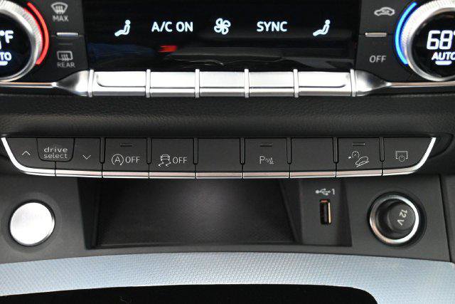 Used 2024 Audi Q5 2.0T Premium Plus w/ Premium Plus Package AWD/4WD image 23