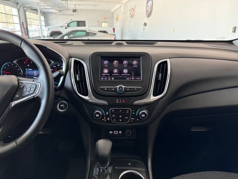 Certified 2024 Chevrolet Equinox LT AWD/4WD image 15