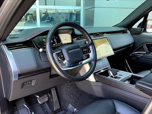Used 2025 Land Rover Range Rover Autobiography AWD/4WD image 13