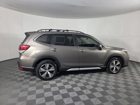 Used 2019 Subaru Forester Touring w/ Popular Package #3 AWD/4WD image 4