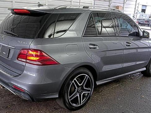 Used 2017 Mercedes-Benz GLE 43 AMG 4MATIC image 5