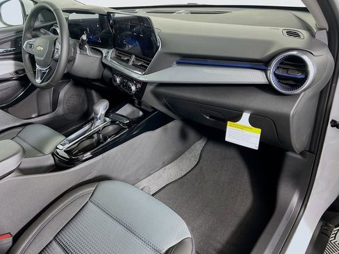 New 2026 Chevrolet Trax LT image 27