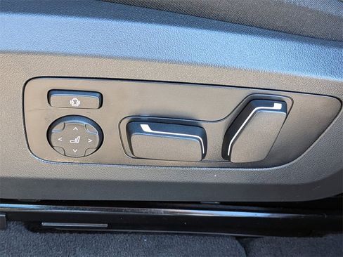 Used 2025 BMW X3 xDrive30i image 19