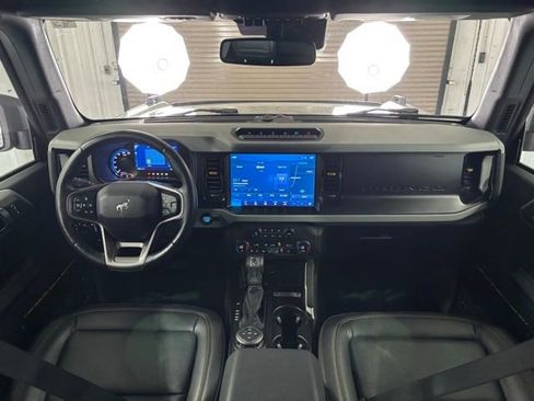 Used 2021 Ford Bronco Badlands image 13