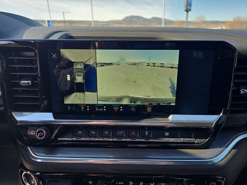 Certified 2025 Chevrolet Silverado 1500 High Country w/ High Country Premium Package AWD/4WD image 17
