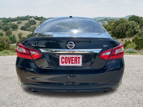 Used 2017 Nissan Altima 2.5 SV w/ Convenience Package FWD image 9