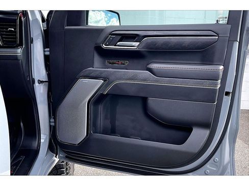 Used 2024 GMC Sierra 1500 AT4X image 20