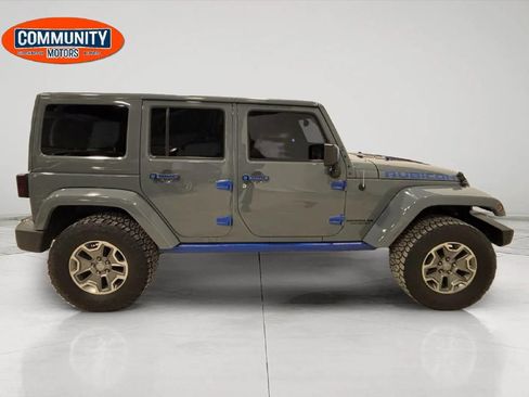 Used 2015 Jeep Wrangler Unlimited Rubicon w/ Connectivity Group image 8