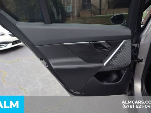 Used 2024 BMW i5 eDrive40i w/ Convenience Package image 20