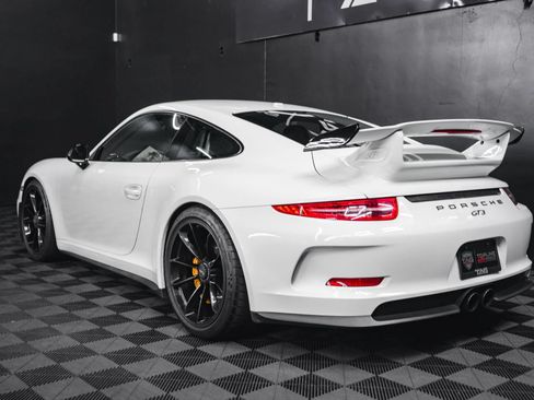 Used 2015 Porsche 911 GT3 RWD image 31
