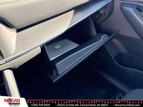 Used 2024 Nissan Rogue S image 18