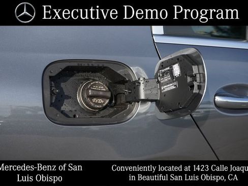 Used 2025 Mercedes-Benz C 300 Sedan image 13