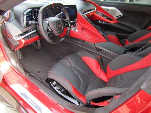 Used 2024 Chevrolet Corvette Z06 image 10