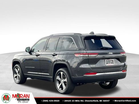 Used 2023 Jeep Grand Cherokee Limited w/ Luxury Tech Group II AWD/4WD image 4