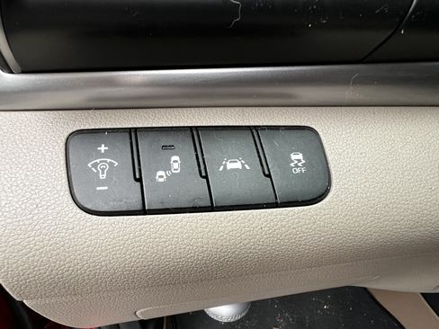 Used 2020 Hyundai Elantra Value Edition FWD image 15
