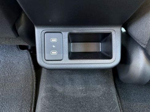 Used 2025 Kia K4 LX image 13