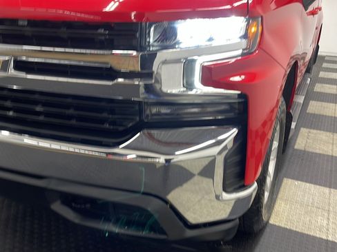 Used 2019 Chevrolet Silverado 1500 LT w/ All-Star Edition AWD/4WD image 24