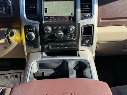 Used 2018 RAM 1500 SLT image 14