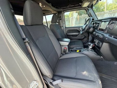 Used 2021 Jeep Gladiator Sport AWD/4WD image 30