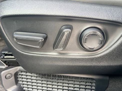 Used 2025 Toyota Sienna XLE w/ XLE Plus Package image 16