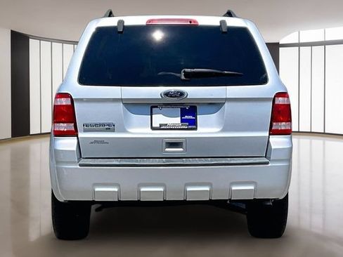 Used 2010 Ford Escape XLT FWD image 5