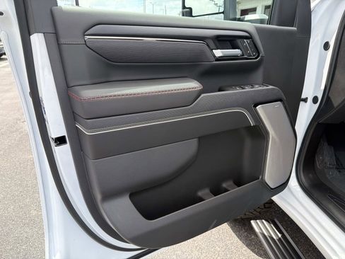 New 2026 GMC Sierra 2500 AT4X AWD/4WD image 16