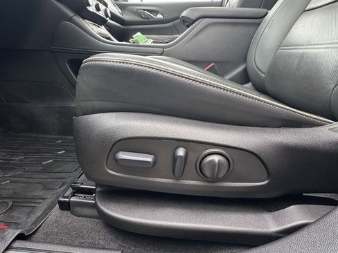 Used 2023 GMC Acadia Denali w/ Denali Ultimate Package image 24