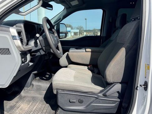 Used 2023 Ford F250 XLT w/ FX4 Off-Road Package AWD/4WD image 17