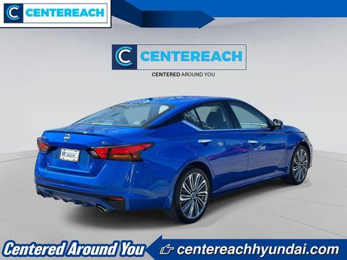 Used 2025 Nissan Altima 2.5 SL FWD image 6