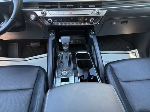 Certified 2023 Kia Telluride S w/ S Sunroof Package AWD/4WD image 26