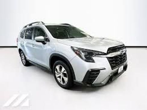Used 2025 Subaru Ascent Premium AWD/4WD image 4
