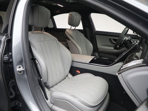 Used 2025 Mercedes-Benz S 63 AMG S image 22