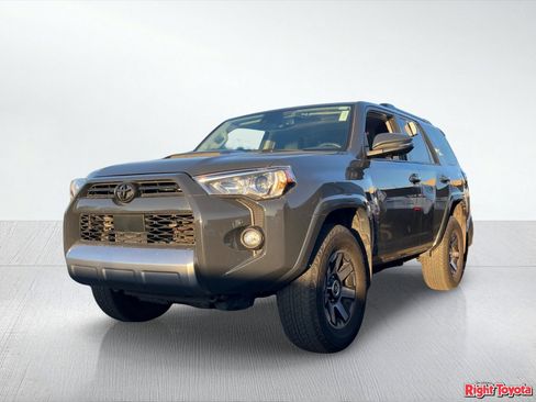 Used 2024 Toyota 4Runner TRD Off-Road Premium w/ Moonroof Package AWD/4WD image 2