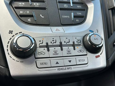 Used 2016 Chevrolet Equinox LS FWD image 30